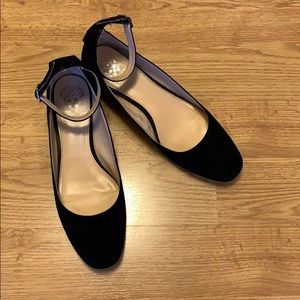 Super cute black suede Vince Camuto low heels